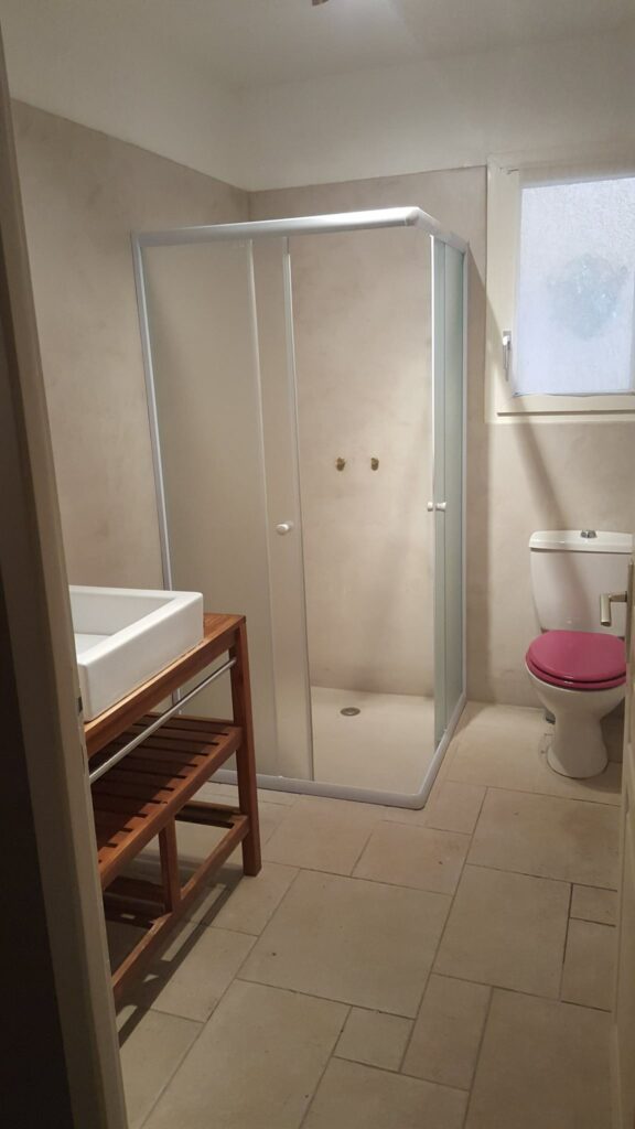 finition pose de douche à l'italienne